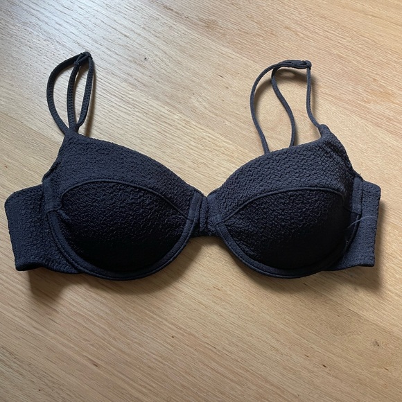 Triangl Bikini Top - Picture 2 of 5